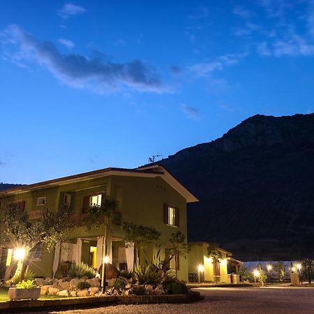 Villa La Rupe Dei Gabbiani Terracina Exterior foto